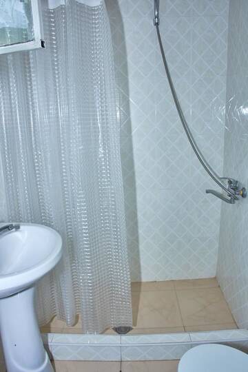 Фото номера Cемейный номер с собственной ванной комнатой Гостевой дом Guest House Aleksandre г. T&#39;mogvi 10